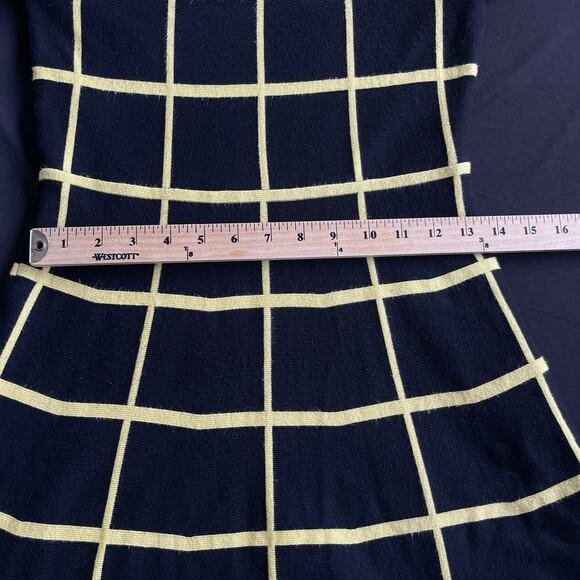 Luxxe Lane Womens Sweater Dress Medium Rayon Windowpane Stretchy Rayon Slimming - Picture 5 of 9